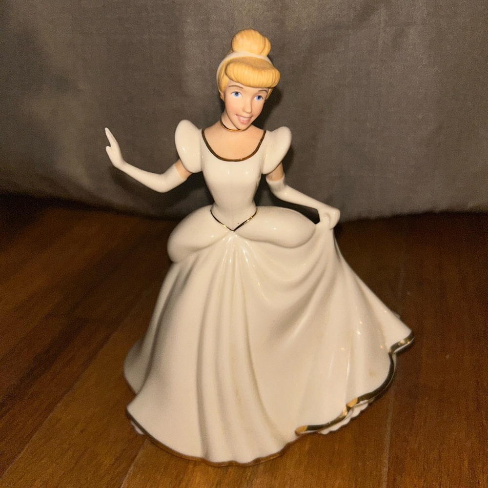 Disney Lenox Showcase Collection Cinderella Enchanted Dream No Box no returns